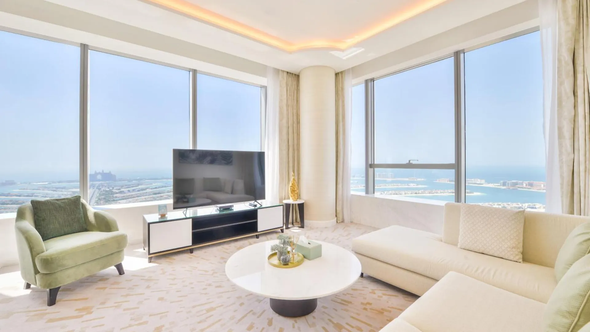 Ultra Luxury Palm Tower With Shared 5 Star Hotel Facilities By Qstay Дубай