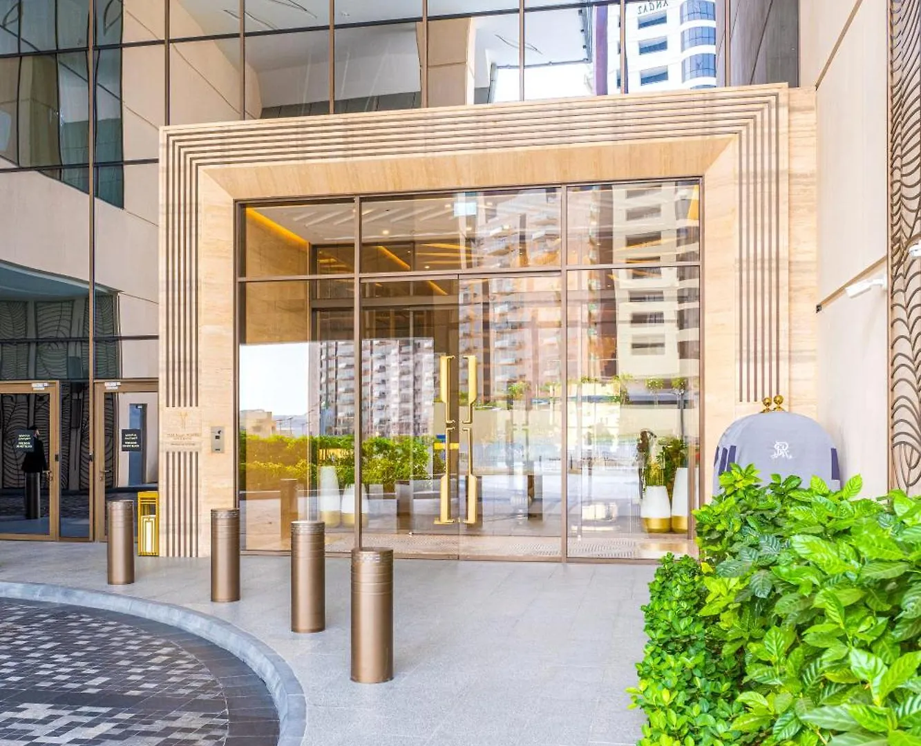 Ultra Luxury Palm Tower With Shared 5 Star Hotel Facilities By Qstay Дубай