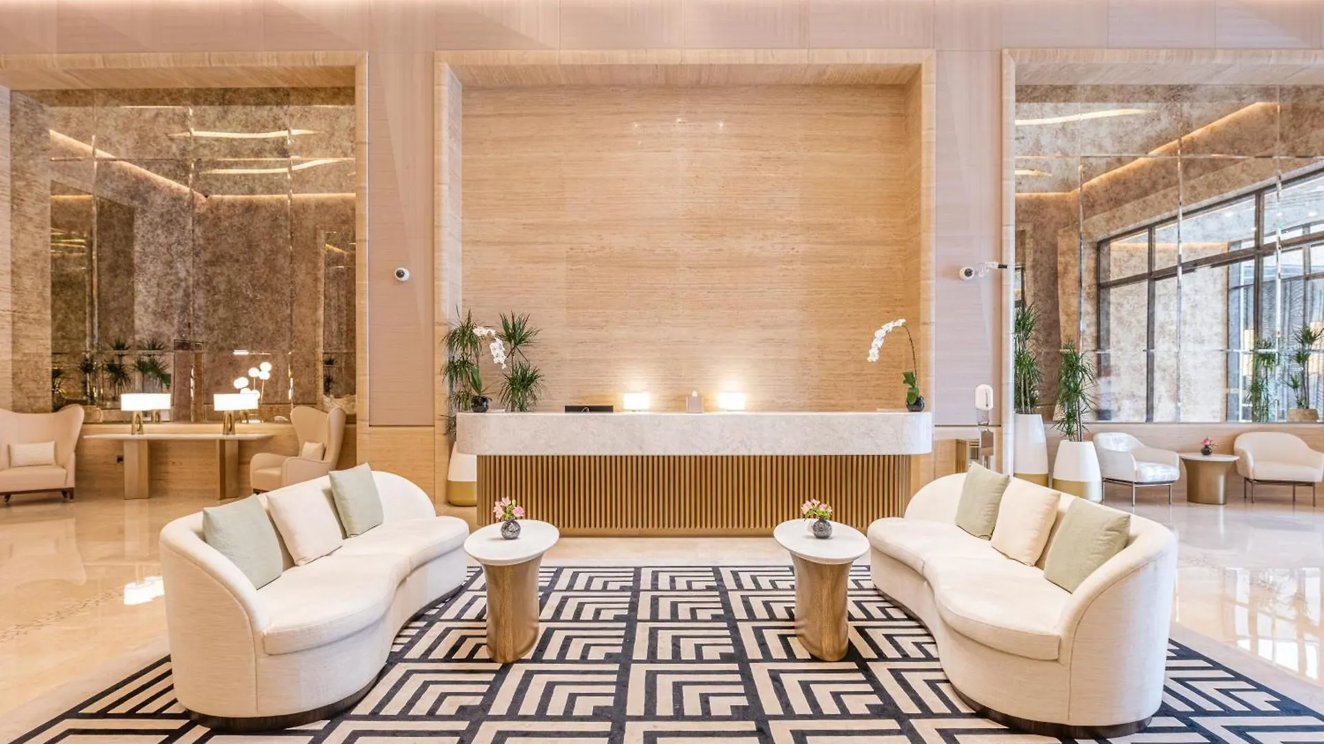 Апарт-отель Ultra Luxury Palm Tower With Shared 5 Star Hotel Facilities By Qstay Дубай ОАЭ