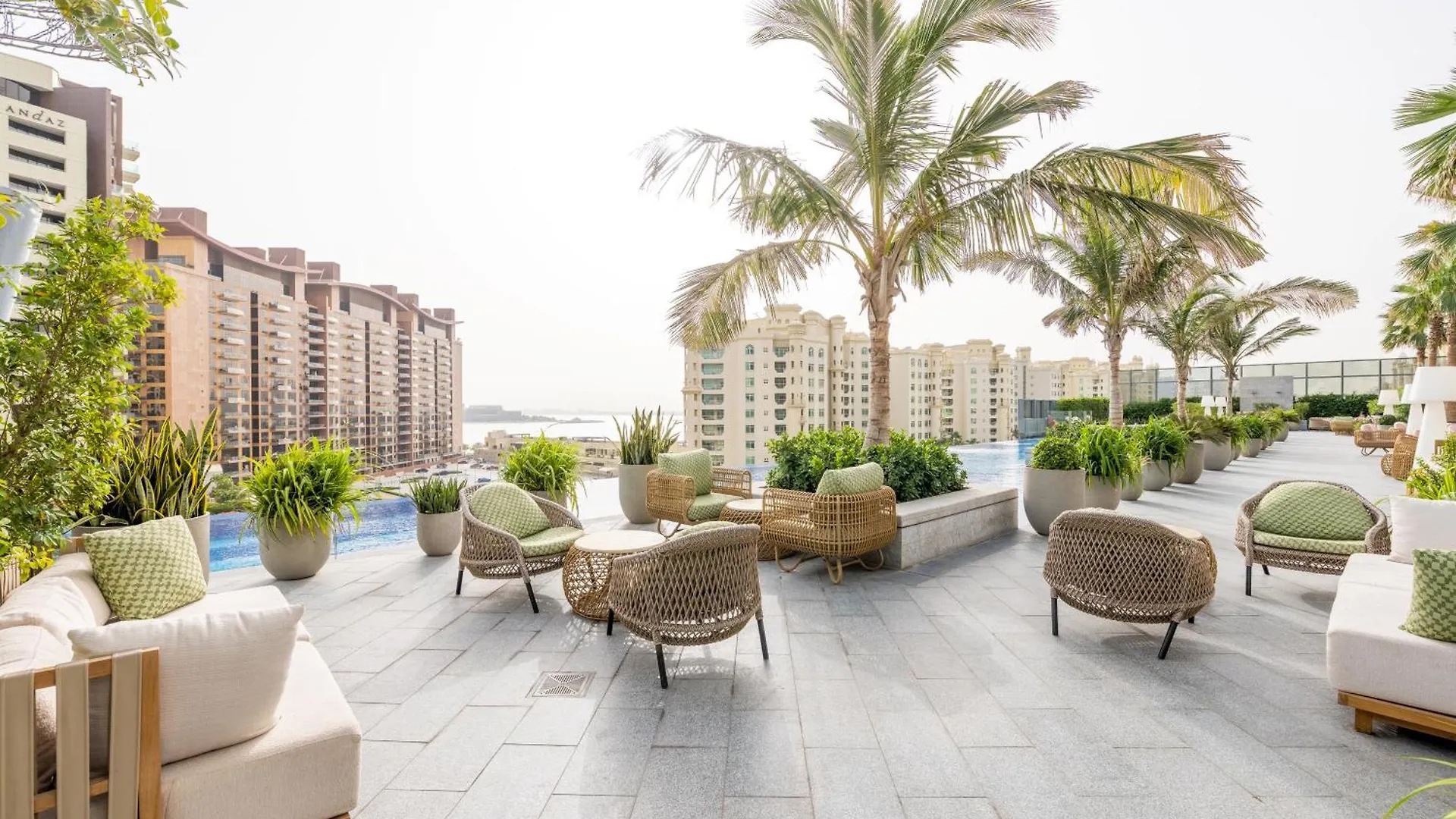 Ultra Luxury Palm Tower With Shared 5 Star Hotel Facilities By Qstay Дубай ОАЭ